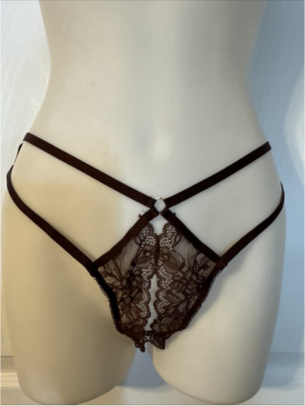 VICTORIA'S SECRET PANTIES M PLUM BROWN LACE OPEN BOTTOM STRAPPY HIGH LEG CHEEKY